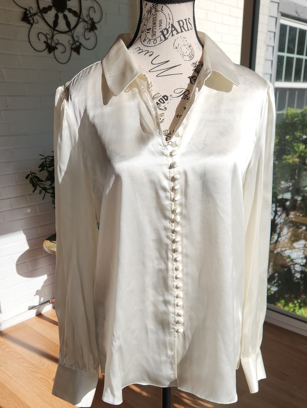 Frame 100% Silk Ivory Button Down Top SZ L